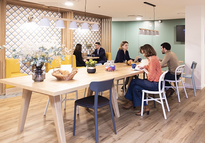 espaces de travail bureau coworking a paris 15 montparnasse